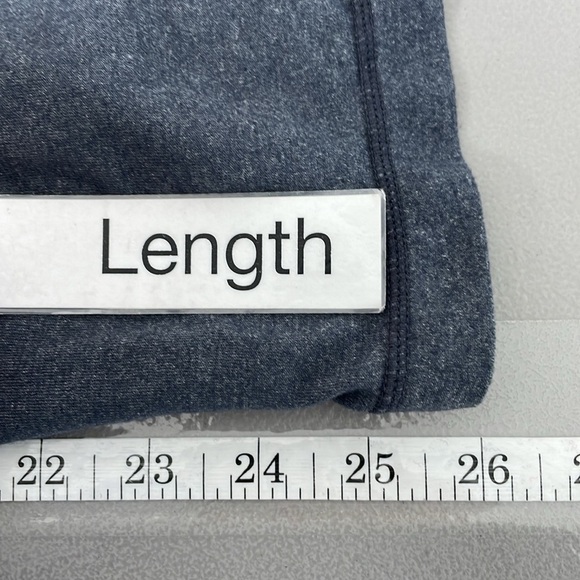 Lululemon Tank Top Women's 6 Grey Built-in Bra Sleeveless Athletic Top - Picture 14 of 15